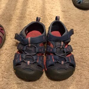 Keen Sandals for Toddler Size 6